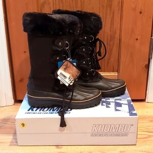 Khombu Women's faux-fur Winter boots